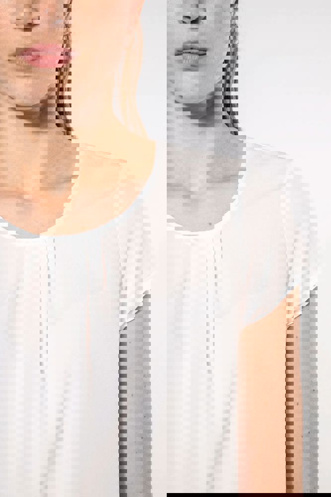 K5002 - Damesblouse in crêpe met korte mouwen