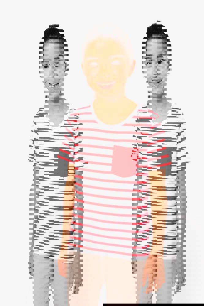 K379 - Gestreept T-shirt met zak en korte mouwen kids