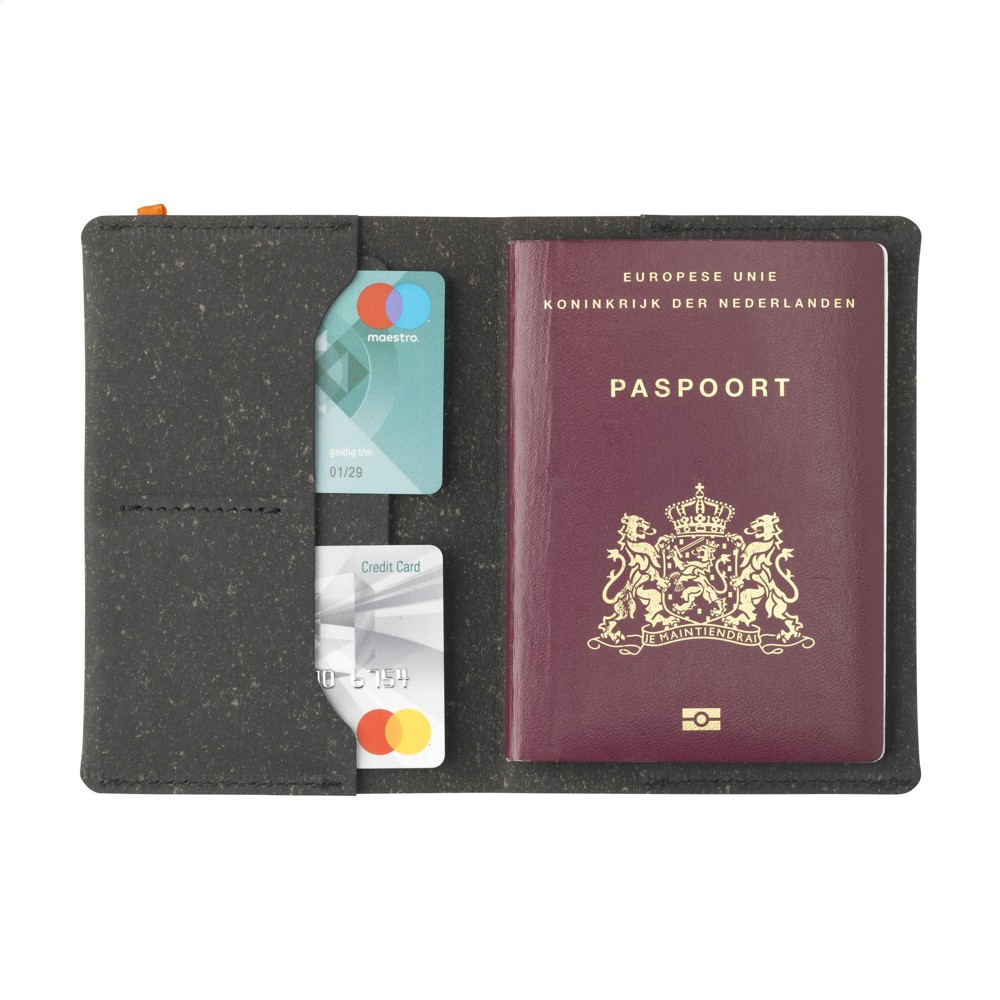 Recycled Leather Passport Holder paspoorthoesje