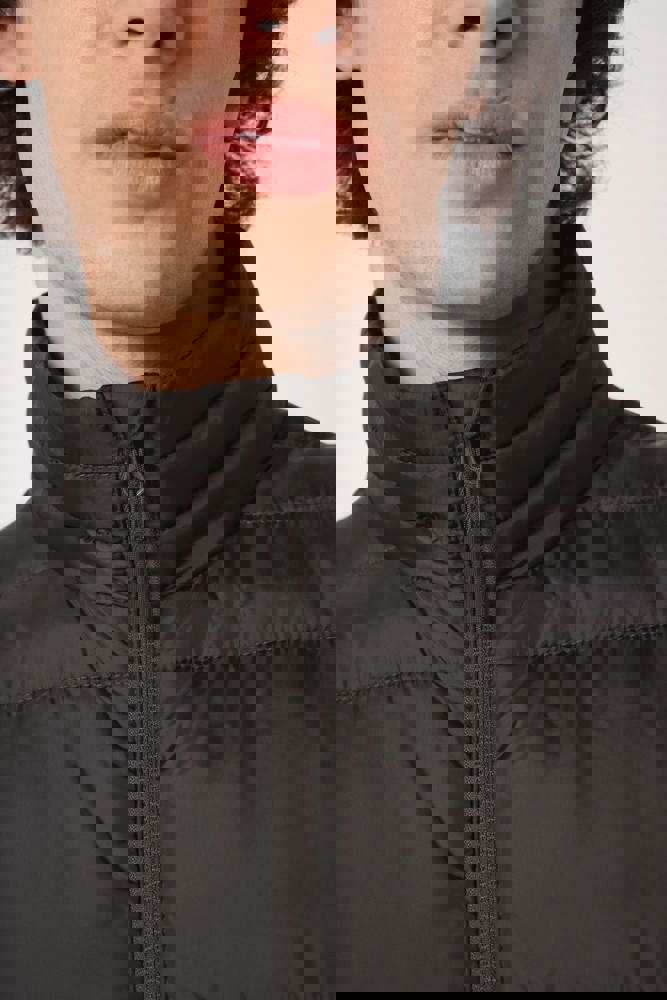 IB6172 - Gewatteerde heren bodywarmer