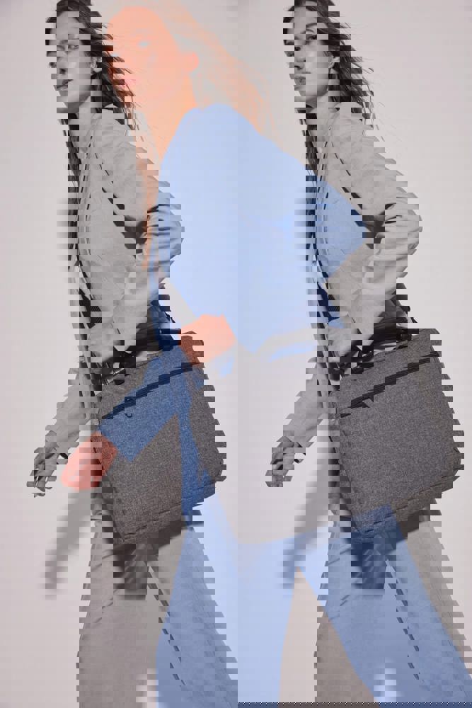 KI0426 - Aktetas/laptoptas